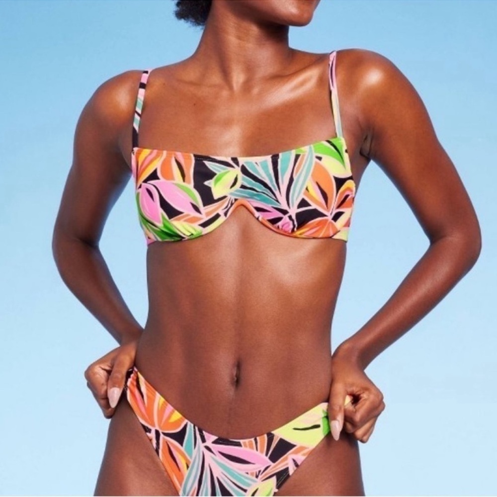Wild Fable NWOT Neon Tropical Floral Underwire Bikini Top Bralette Style Medium